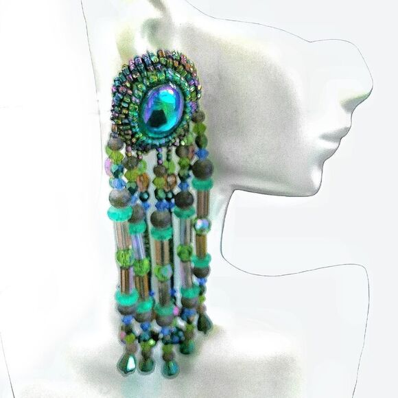 Vintage hand beaded shoulder duster blue iridescent chandelier earrings clip - Picture 1 of 10